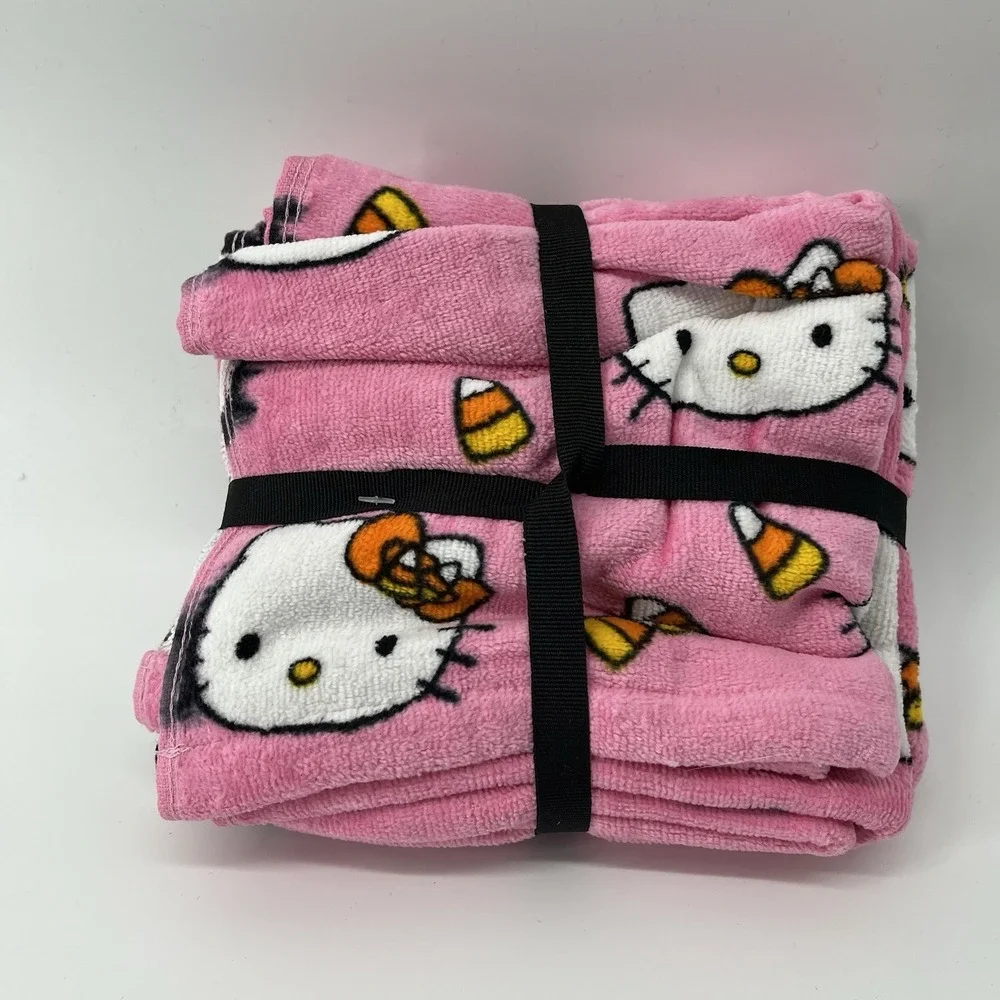 Hello Kitty Sanrio 4-pack Halloween Candy Corn Washcloths 13x13 Pink New